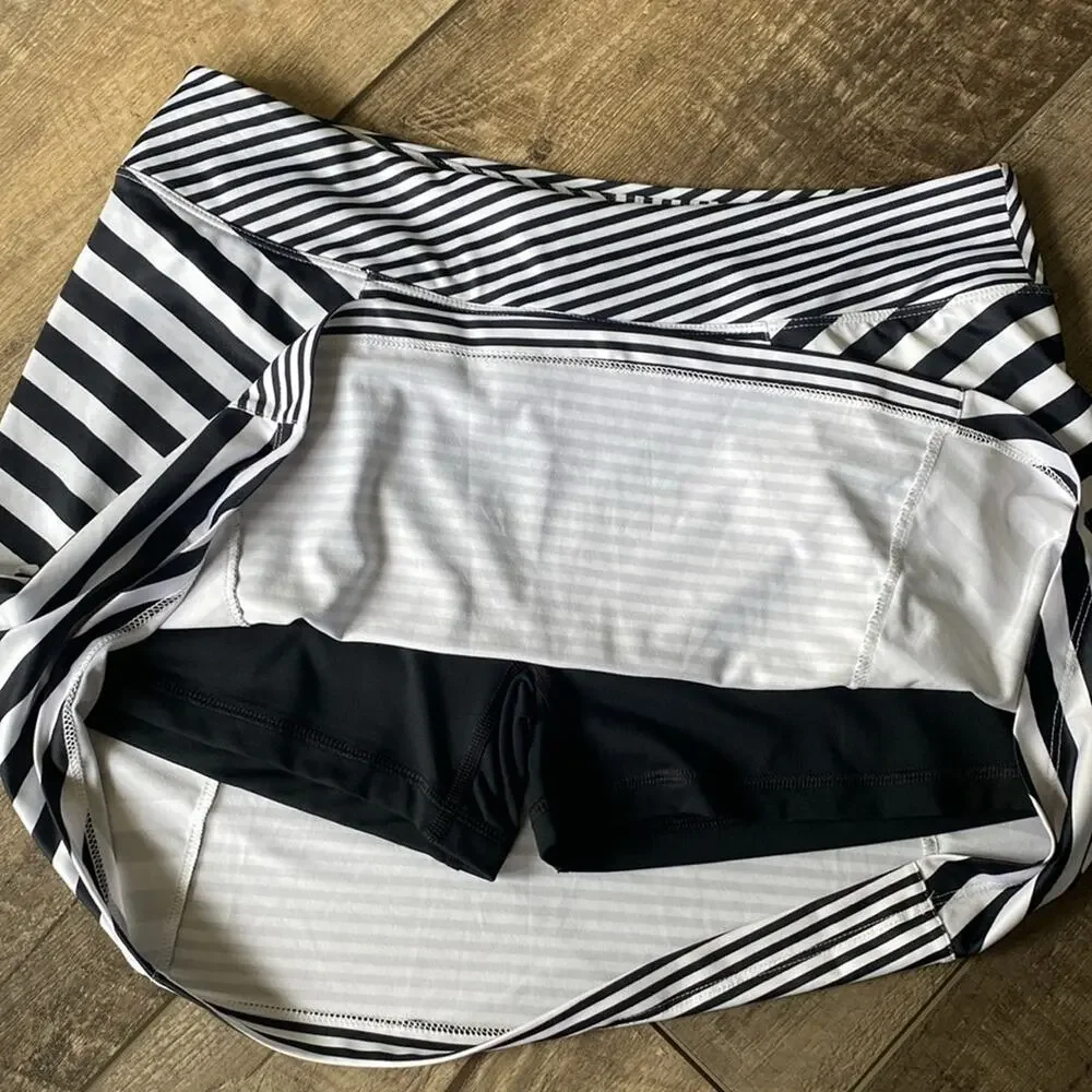 Nike Golf Precision 2.0  Black & White Stripe Skort Size M